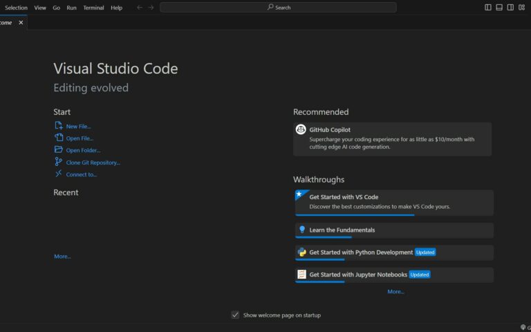 Fenetre d un editeur de code source affichant du texte colore sur fond sombre