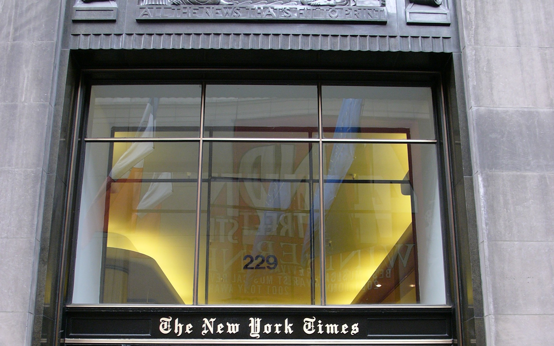 La tour du New York Times à Manhattan, vue depuis la rue