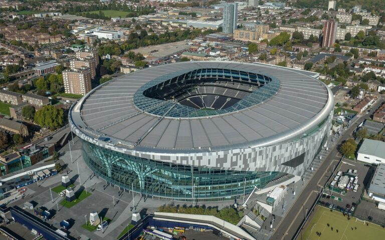 Le stade de Tottenham Hotspur à Londres, vu de l’extérieur